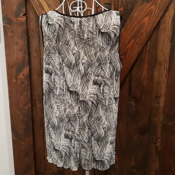 Only 9 - Picture 5 of 9